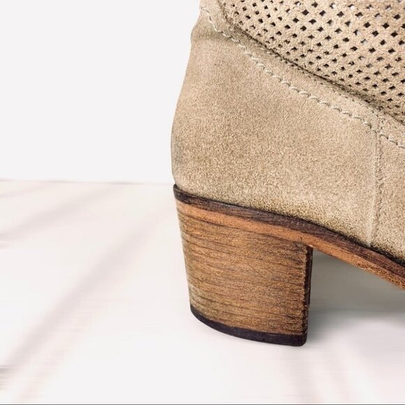 ITALIAN SOFT SUEDE BLOCK BOOTIES MADE IN ITALY - Picture 11 of 16
